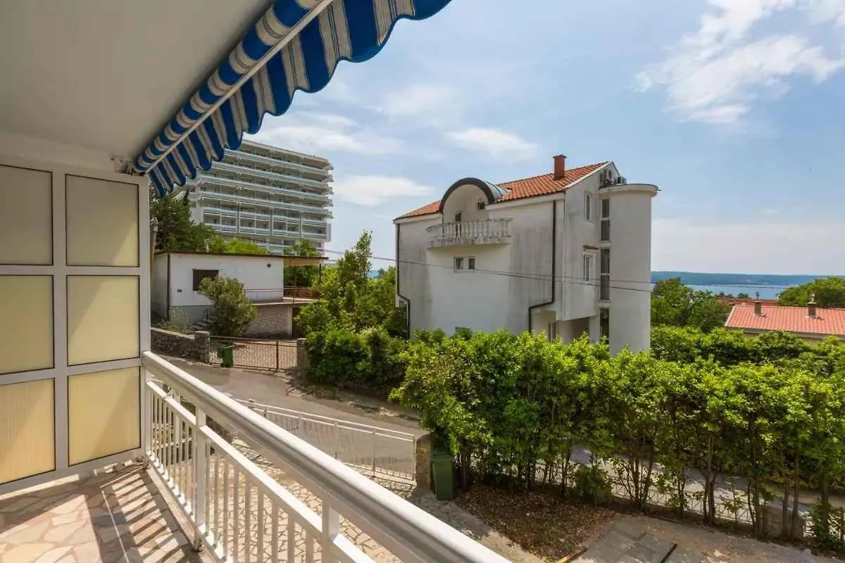 Apartments In Dramalj 39393 Croatia